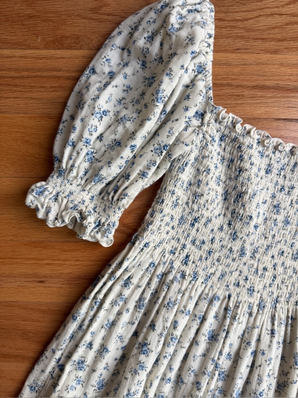 Nothing Fits But Floral Smocked Puff-Sleeve Maxi Dress - Cream & Blue - Picture 3 of 7